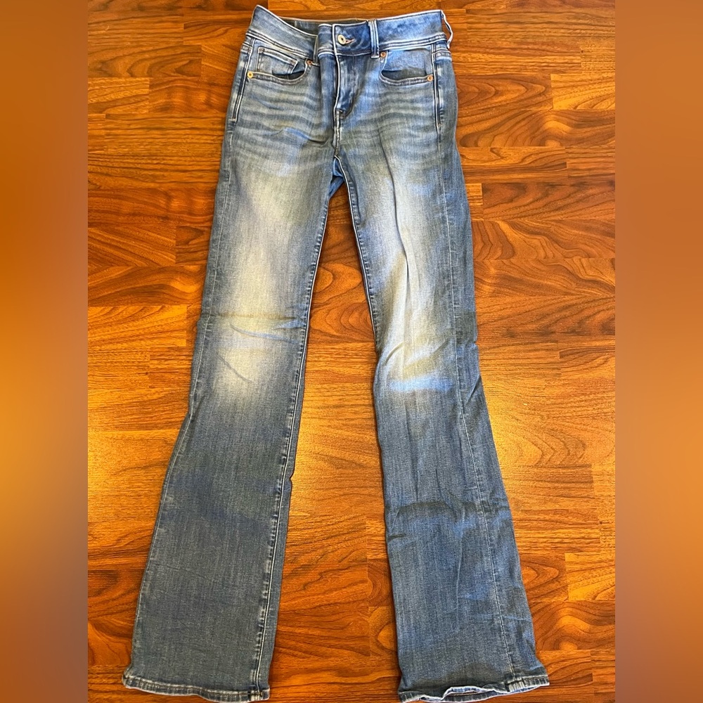Women’s American Eagle jeans